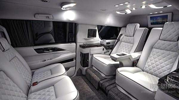 史泰龙出售它的定制版超豪华座驾 期望售价35万美元
