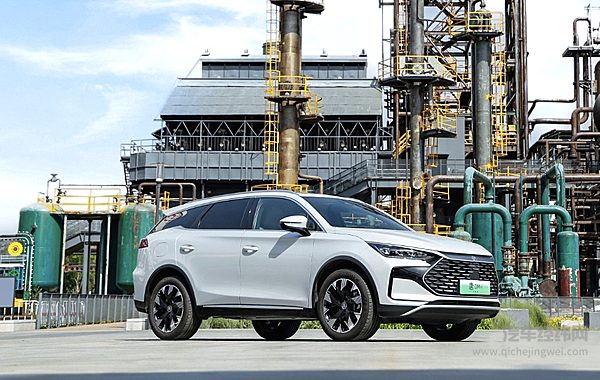 半价的宝马和加价的中国电动车 到底是谁在倾销？