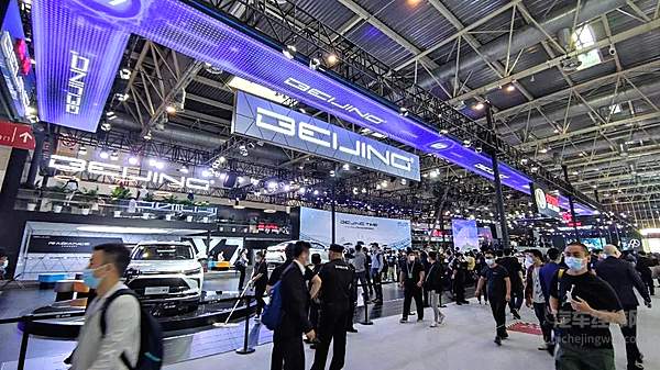 BEIJING汽车组团亮相北京车展 首款插混车型开启电动化战略
