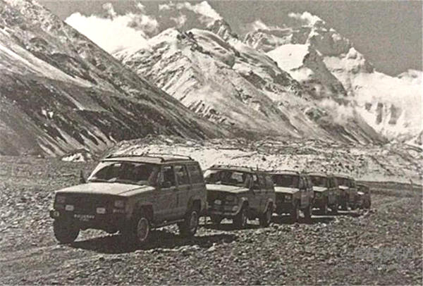 穿越回40年前，让我们聊点“北京吉普”的小故事