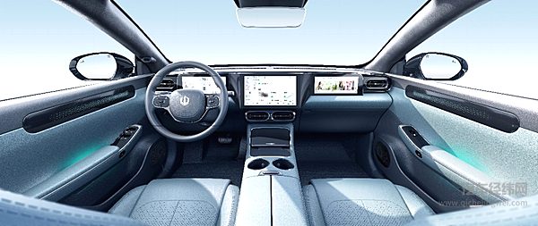 零跑C01成中大型轿车新标杆 预售18万起享“0元下订”