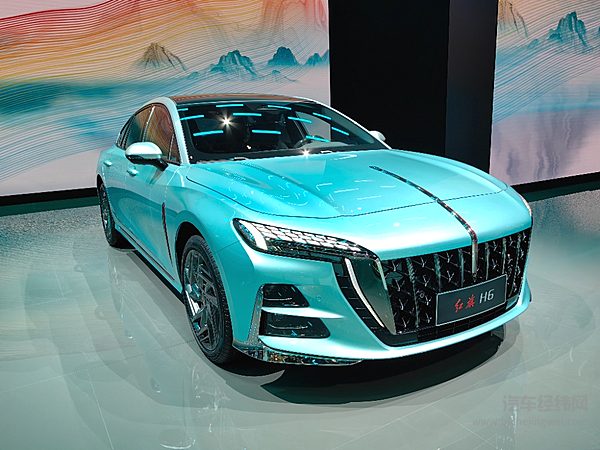 红旗品牌强势登陆上海车展 新能源时代能否成功转型？