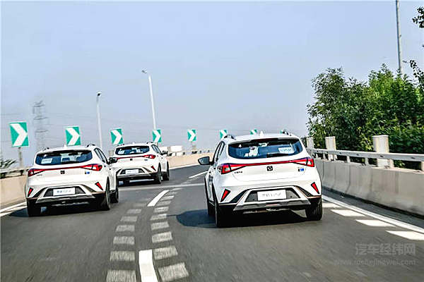 400公里续航12.8万起售 思皓玩出年轻范儿！