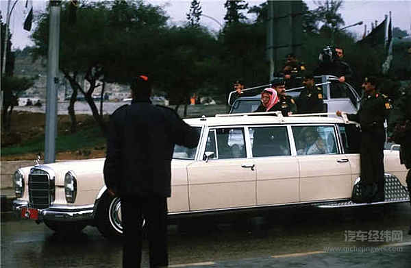 梅赛德斯·奔驰600传记：车史中的“玛丽莲梦露”，和她的前任车主们