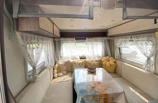 六一儿童节！开着依维柯欧胜房车、得意宿营车 解锁N种遛娃新姿势