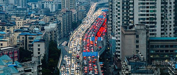 全社会跨区域人员流动量预计超2.1亿人次 春运第26天数据发布