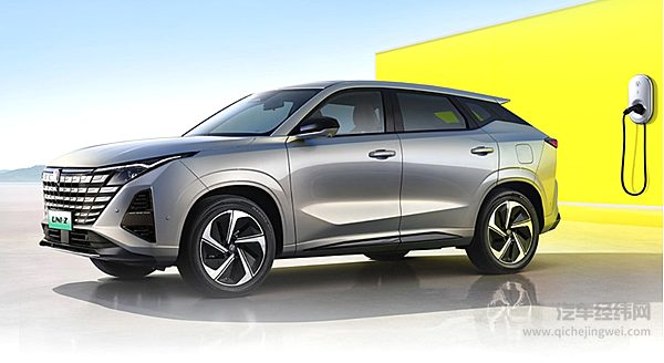 10万出头的预算 长安UNI-Z与星舰7该选谁？