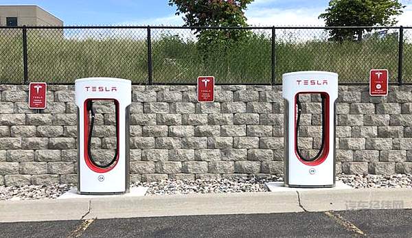 新能源汽车市场靠政策“续命” 如何才能实现长期发展？