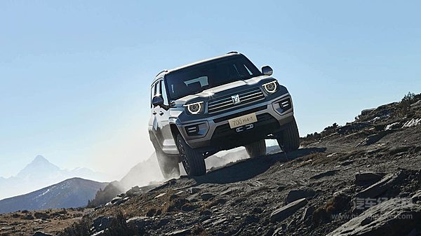 插混高端越野车二选一 捷途纵横G700与坦克700谁更强？