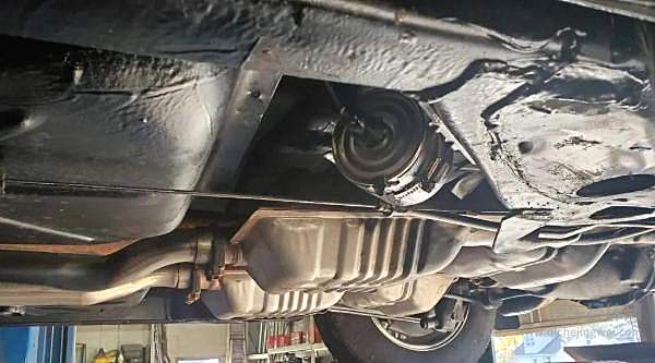 1993年款林肯城市 跑了1500多公里后数十年未动迎来新主人