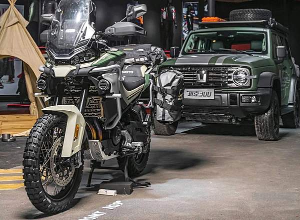 三把锁和四驱还不够 一辆优秀的越野车还需要哪些功能？