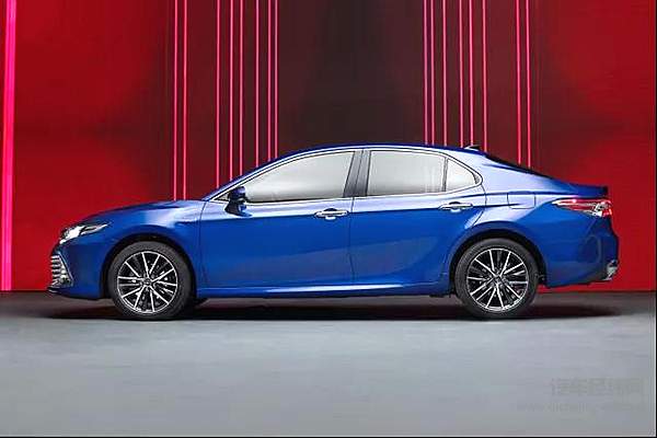 售价17.98万元起 全新凯美瑞正式上市