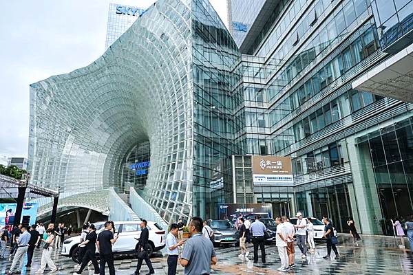 创维汽车冠军之夜圆满落幕携手奋斗者共启超充时代新篇章