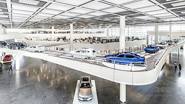 宝马终获合资控制权 董扬：不会大量跟风