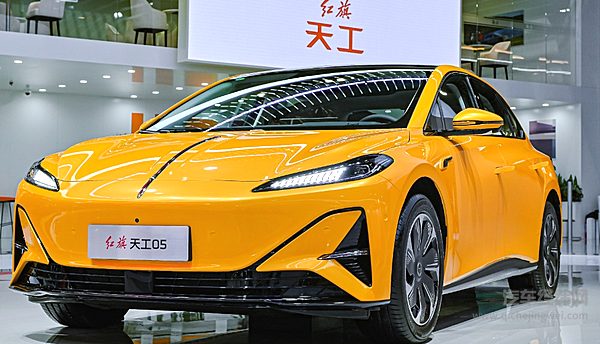 红旗​2025​全年销量46万辆 稳住基本盘用技术谋定未来