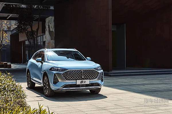 WEY摩卡17.58万元起诚意上市 开启智能出行的WEY时代