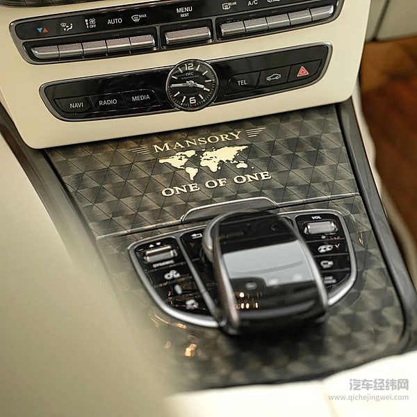 MANSORY全新定制方案P900EWBGoldEdition