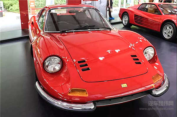 恩佐120周年诞辰 这条法拉利的“时光隧道”竟比张智霖更耀眼