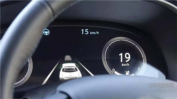 日产：“自动驾驶不就是要让人双手离开方向盘嘛？！”