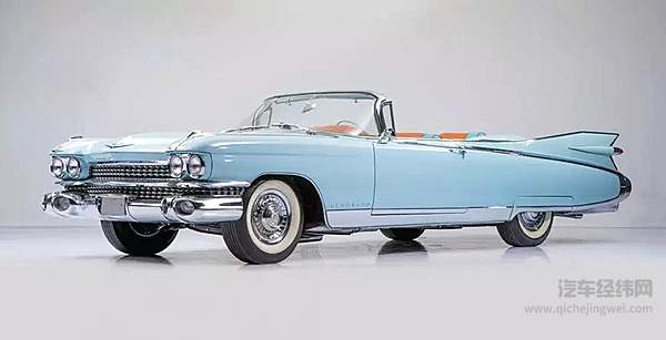 成都三和老爷车博物馆收藏的1963款凯迪拉克埃尔多拉多——巨大而高耸的尾鳍配双子弹式火箭尾灯完美展现了星球大战时代航天技术的日新月异对汽车设计的影响。