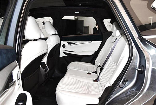 全新英菲尼迪QX50“脱胎换骨” 价格还比预售低2万！
