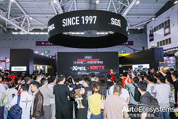 九州汽车生态博览会盛大启幕，首日超10万人前来观展！