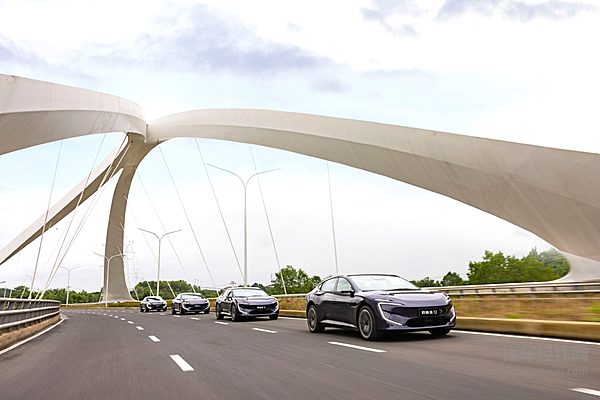 宁德时代骁遥超级增混电池发布 增混车型又得强援？