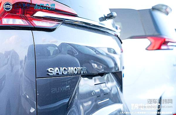 扬帆起航 上汽大通千余辆新能源车再次发运欧洲！