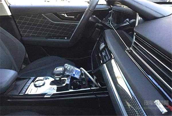 红旗HS5“抢镜”央视春晚，年内上市或25万起售