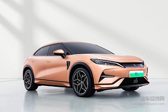 B级先锋猎装SUV  比亚迪宋L成都车展惊艳亮相