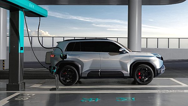 比亚迪官宣 2026 年底建成 2 万座闪充站 构建分钟级补能网络