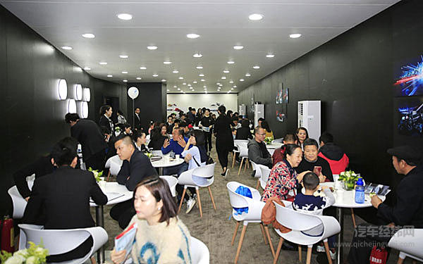 “岁末盛宴 消费升级” 2018第十一届东盟国际车展圆满收官