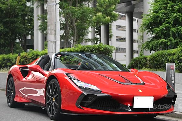 法拉利F8SpiderMANSORY定制版