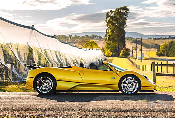 开着帕加尼环南太平洋 看一眼都是赚到了！