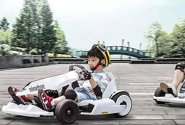 雷军也加入造车行列，纯电动卡丁车不足5千，老少皆宜！