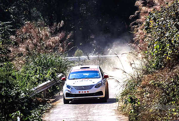 展现自主品牌雄风 江淮军团顺利问鼎CRC冠军