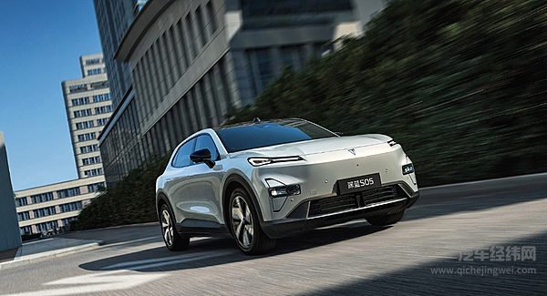 不到12万可入手 海狮05与深蓝S05谁是性价比之选？