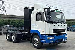 漢馬科技華菱M5 復(fù)合版 360kw 6X4 純電動(dòng)重卡牽引車(chē) (HN4250B36C6BEV)281.92kwh