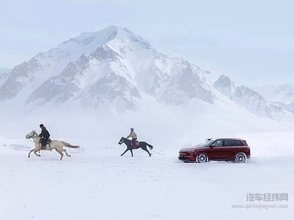 问界M8有华为加持 蔚来ES8能否挑战？