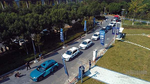 合肥智能网联汽车示范线启动仪式