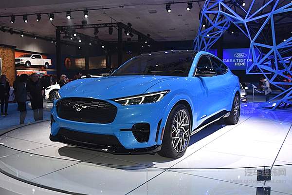一匹电动马 福特Mach-E能抢在Model-Y前面吗？