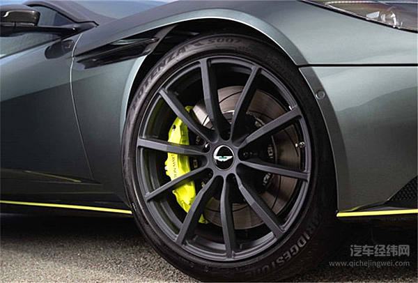 买不起也要看看系列 谁说英国“绅士”都得穿西装？！