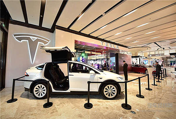 特斯拉直营体验中心入驻山城 打造最In体验新地标