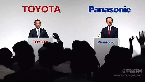 松下的“丧” 特斯拉的“独”