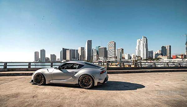 丰田A90 Supra国内正式上市 一位女车主眼中应有的模样