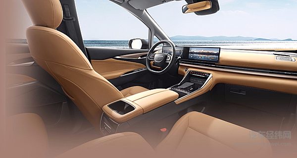 入门级燃油MPV二选一 传祺M6与大通G50哪一款更实用？