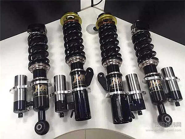 赛车与改装车的区别，其实是两者压根不是一个物种！