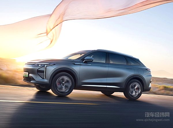 同样的四驱不一样的性价比 星途瑶光C-DM将撼动比亚迪唐DM-P的地位？