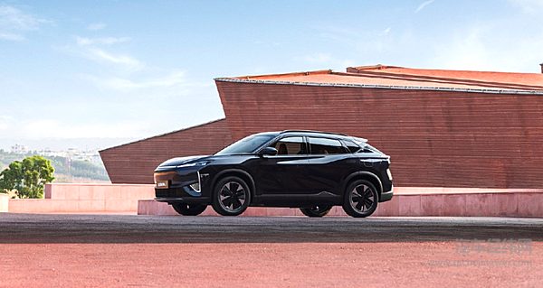 风神L7亮相北京车展 能否一炮打响？