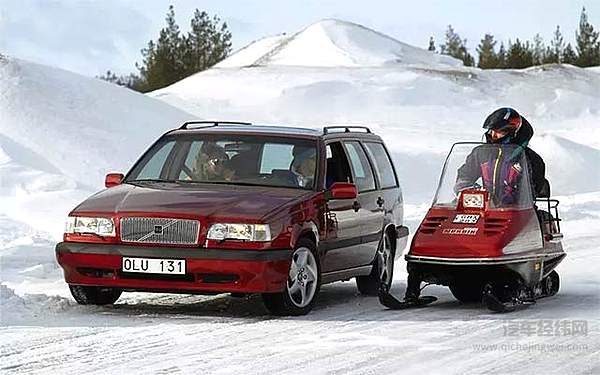 世界上有两种旅行车，一种是沃尔沃，另一种是其他